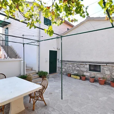 Apartment Aljosa Bol Exterior photo